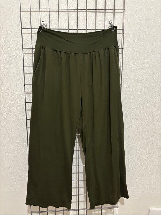 Ueu Pants - Wide-Leg Olive Green Pull-On Pants with Pockets